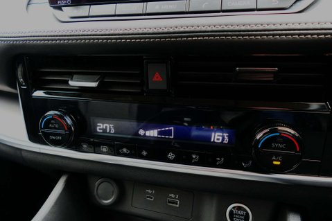 Nissan X-Trail 1.5 X-Trail Acenta Premium MHEV CVT 5dr 35