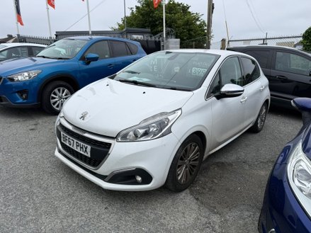 Peugeot 208 PURETECH ALLURE