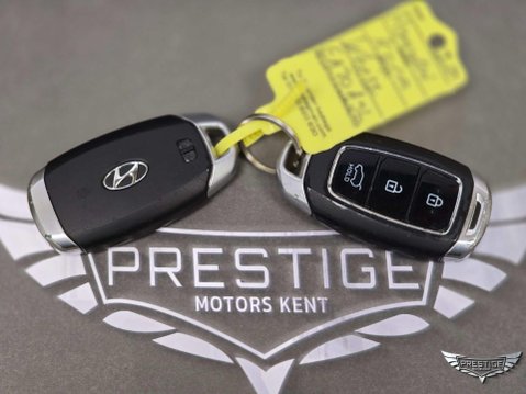 Hyundai KONA 39kWh SE Auto 5dr (10.5kW Charger) 100