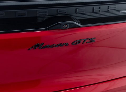 Porsche Macan GTS Electric 45