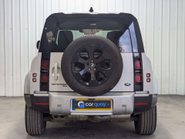 Land Rover Defender 3.0 Defender SE D MHEV Auto 4WD 5dr 33