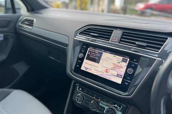 Volkswagen Tiguan SEL 1.5 TSI EVO DSG AUTOMATIC 25