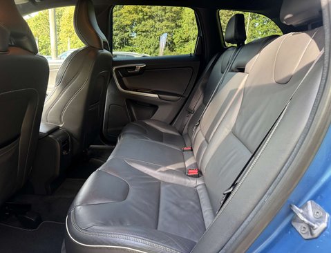 Volvo XC60 2.4 XC60 R-Design Luxury Nav D4 AWD Auto 4WD 5dr 42