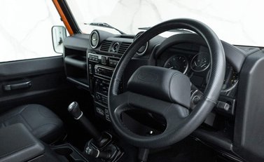 Land Rover Defender 110 Adventure Edition 5