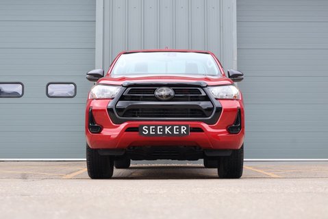 Toyota Hilux 2023 ACTIVE 4WD D-4D S/C only 3000 miles styled by seeker leather seats  9