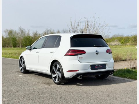 Volkswagen Golf 2.0 TSI GTI Performance Euro 6 (s/s) 5dr 11