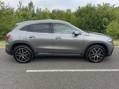 Mercedes-Benz EQA EQA 250 66KWH AMG Line Premium Auto Electric PAN ROOF/PARKTRONIC/SAT NAV 4