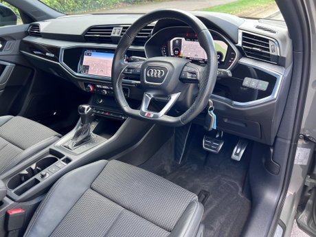 Audi Q3 1.5 TFSI CoD 35 Black Edition Sportback S Tronic Euro 6 (s/s) 5dr 21