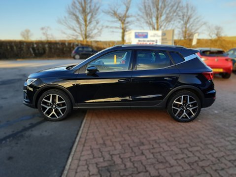 SEAT Arona TSI FR SPORT 4