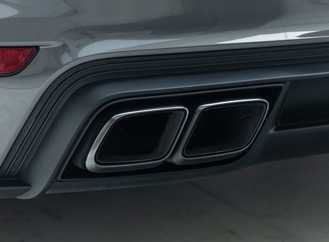 Porsche 911 Turbo S (992) 36