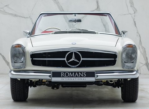 Mercedes-Benz 280 SL W113 Pagoda 8