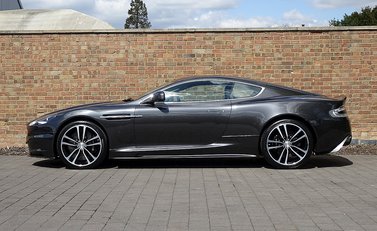 Aston Martin DBS 7