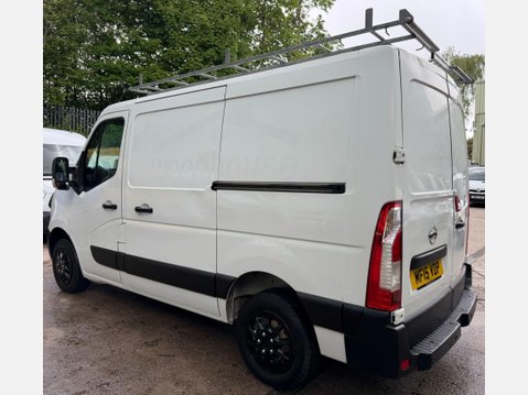 Nissan NV400 2.3 dCi 33 SE Panel Van 5dr Diesel Manual FWD L1 H1 Euro 5 (125 bhp) 15
