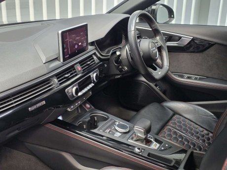 Audi RS4 2.9 TFSI V6 Estate 5dr Petrol Tiptronic quattro Euro 6 (s/s) (450 ps) 8