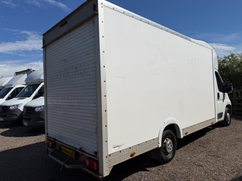 Peugeot Boxer 2.0 BlueHDi 335 Built for Business Low Floor Luton 4dr Diesel Manual L3 Eur 5