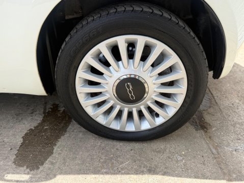 Fiat 500 0.9 TwinAir Lounge Euro 5 (s/s) 3dr 19
