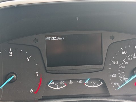 Ford Focus EcoBlue Zetec 31