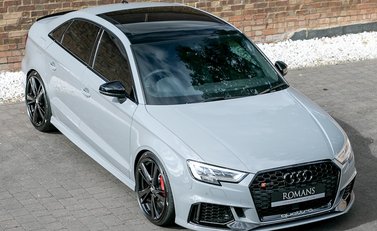 Audi RS3 Saloon 6