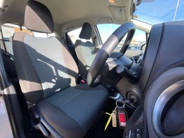 Toyota Yaris 1.3 Yaris TR VVT-i 5dr 38