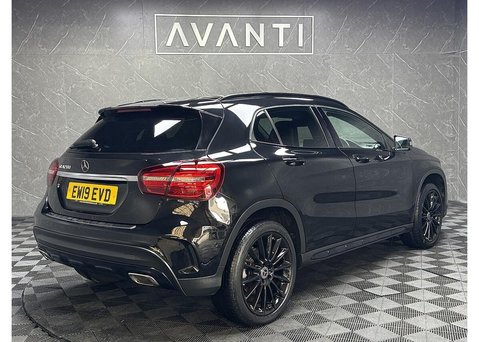 Mercedes-Benz GLA 1.6 GLA200 AMG Line Edition SUV 5dr Petrol 7G-DCT Euro 6 (s/s) (156 ps) 8