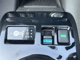 Nissan LEAF Leaf N-Connecta Electric 110Kw 39kWh (AUTOMATIC) 5dr 66