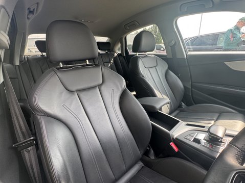 Audi A4 2.0 TFSI 40 Sport Edition Saloon 4dr Petrol S Tronic Euro 6 (s/s) (204 ps) 11