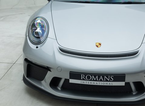 Porsche 911 GT3 Touring (991.2) 28