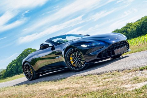 Aston Martin Vantage Roadster 19