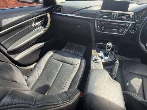BMW 3 Series 2.0 320d Luxury Touring 5dr Diesel Auto Euro 5 (s/s) (184 ps) 32