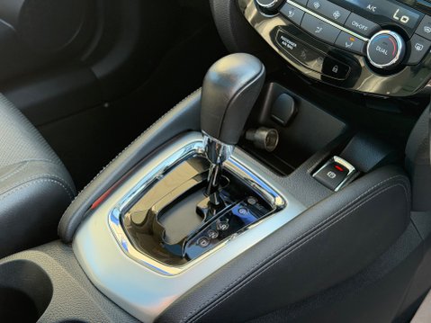 Nissan Qashqai DCI TEKNA XTRONIC 20