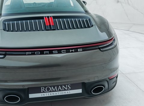 Porsche 911 Targa 4S (992) 37