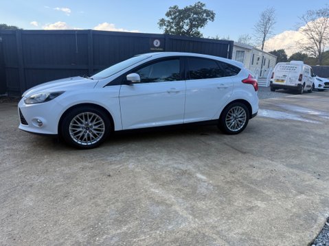 Ford Focus 1.0T EcoBoost Zetec Hatchback 5dr Petrol Manual Euro 5 (s/s) (125 ps) 6