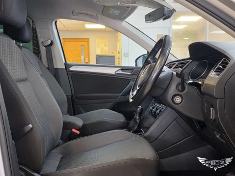 Volkswagen Tiguan 2.0 TDI BlueMotion Tech SE Navigation 4Motion Euro 6 (s/s) 5dr 57