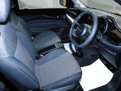 Fiat 500 87kW Icon 42kWh 3dr Auto 18