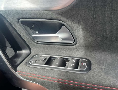 Mercedes-Benz A Class 2.0 AMG A 35 4Matic Auto 4WD 5dr 33