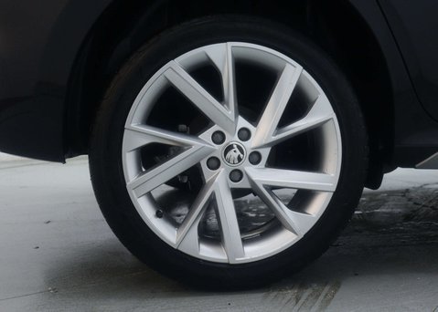 Skoda Kamiq 1.5 Kamiq SE L Executive TSi Semi-Auto 5dr 14