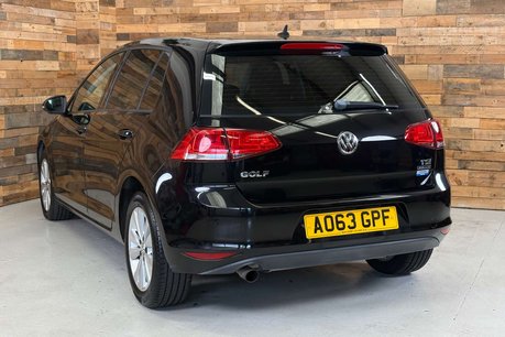 Volkswagen Golf 1.2 TSI BlueMotion Tech S Hatchback 5dr Petrol DSG Euro 5 (s/s) (105 ps) 4