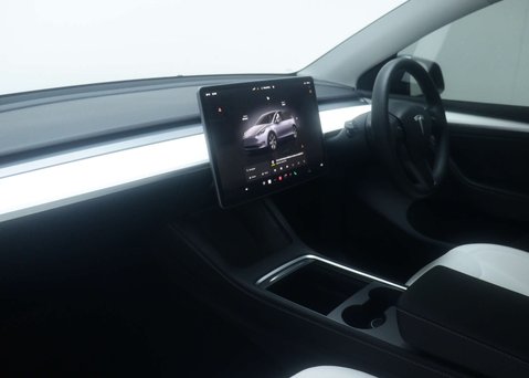 Tesla Model Y Model Y Long Range AWD 4WD 5dr 37