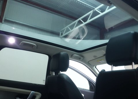 Land Rover Discovery Sport 2.0 P250 MHEV R-Dynamic SE SUV 5dr Petrol Auto 4WD Euro 6 (s/s) (249 ps) 57