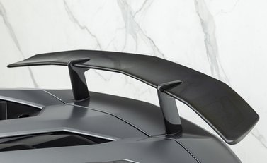 Lamborghini Aventador SV LP 750-4 Roadster 33