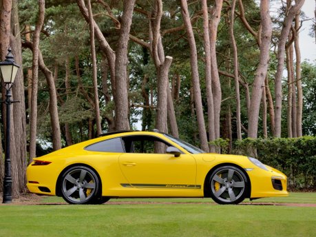 Porsche 911 CARRERA T PDK 38