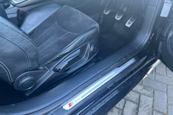 Audi TT 2.0 TDI ULTRA S LINE 23