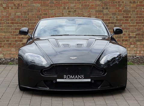 Aston Martin V12 Vantage S Roadster 5