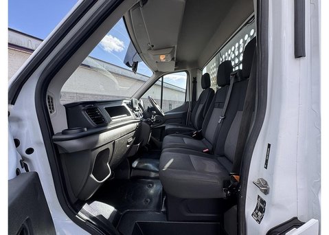 Ford Transit 350 EcoBlue Leader L4 2.0 RWD 2.0 2dr Dropside Manual Diesel 17