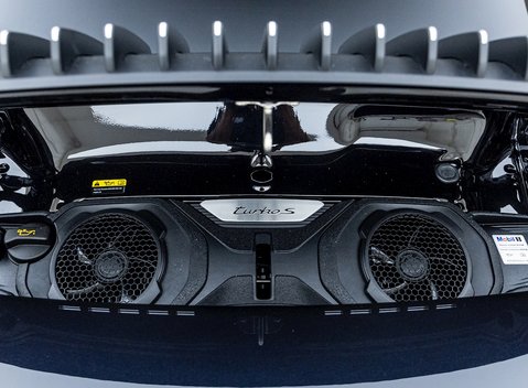 Porsche 911 Turbo S (992) 31