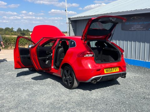 Volvo V40 2.0 T2 R-Design Euro 6 (s/s) 5dr 16