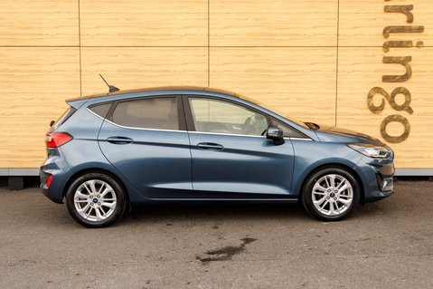 Ford Fiesta TITANIUM 8