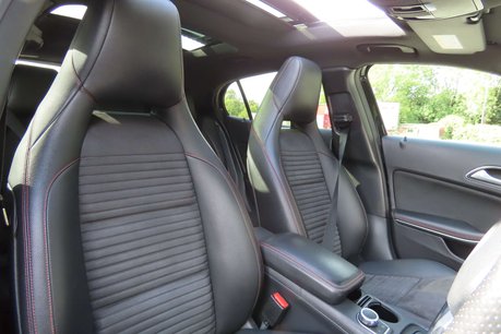 Mercedes-Benz GLA 2.1 GLA220d AMG Line (Premium Plus) SUV 5dr Diesel 7G-DCT 4MATIC Euro 6 (s/ 8