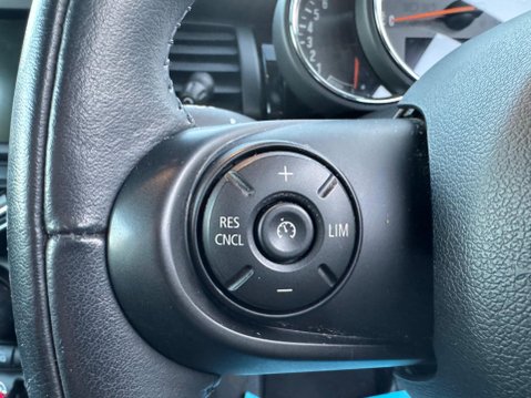 Mini Hatch 1.5 Cooper Euro 6 (s/s) 3dr 14