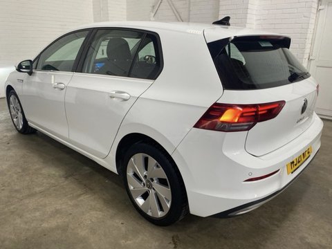Volkswagen Golf STYLE TSI 9